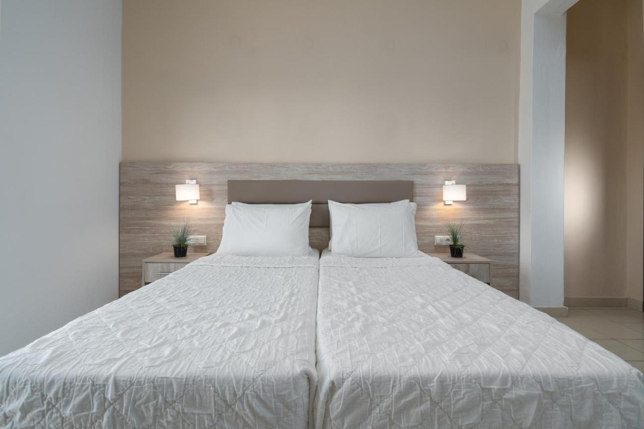 Hotel Grekas Neoi Poroi Bagian luar foto