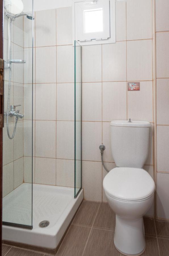 Hotel Grekas Neoi Poroi Bagian luar foto