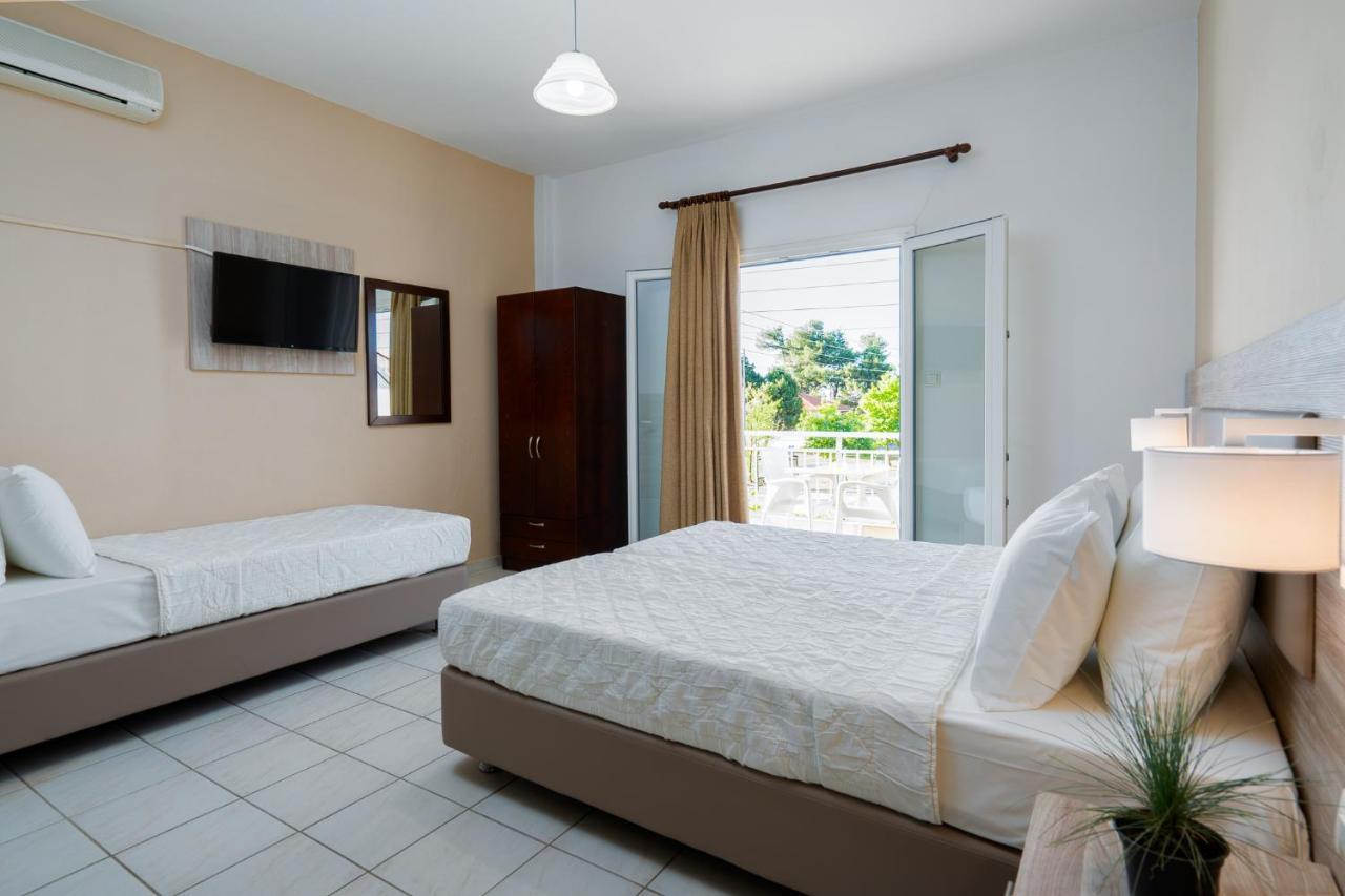 Hotel Grekas Neoi Poroi Bagian luar foto