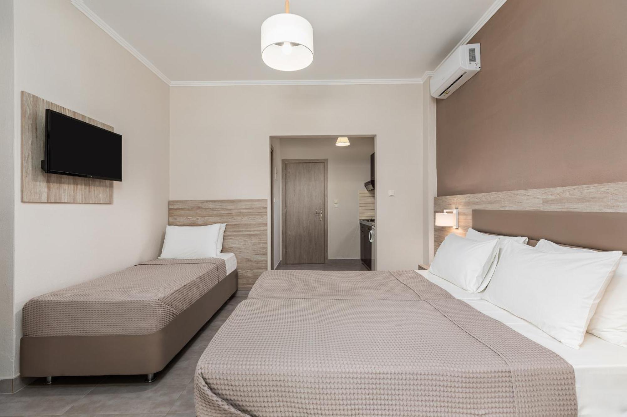 Hotel Grekas Neoi Poroi Bagian luar foto