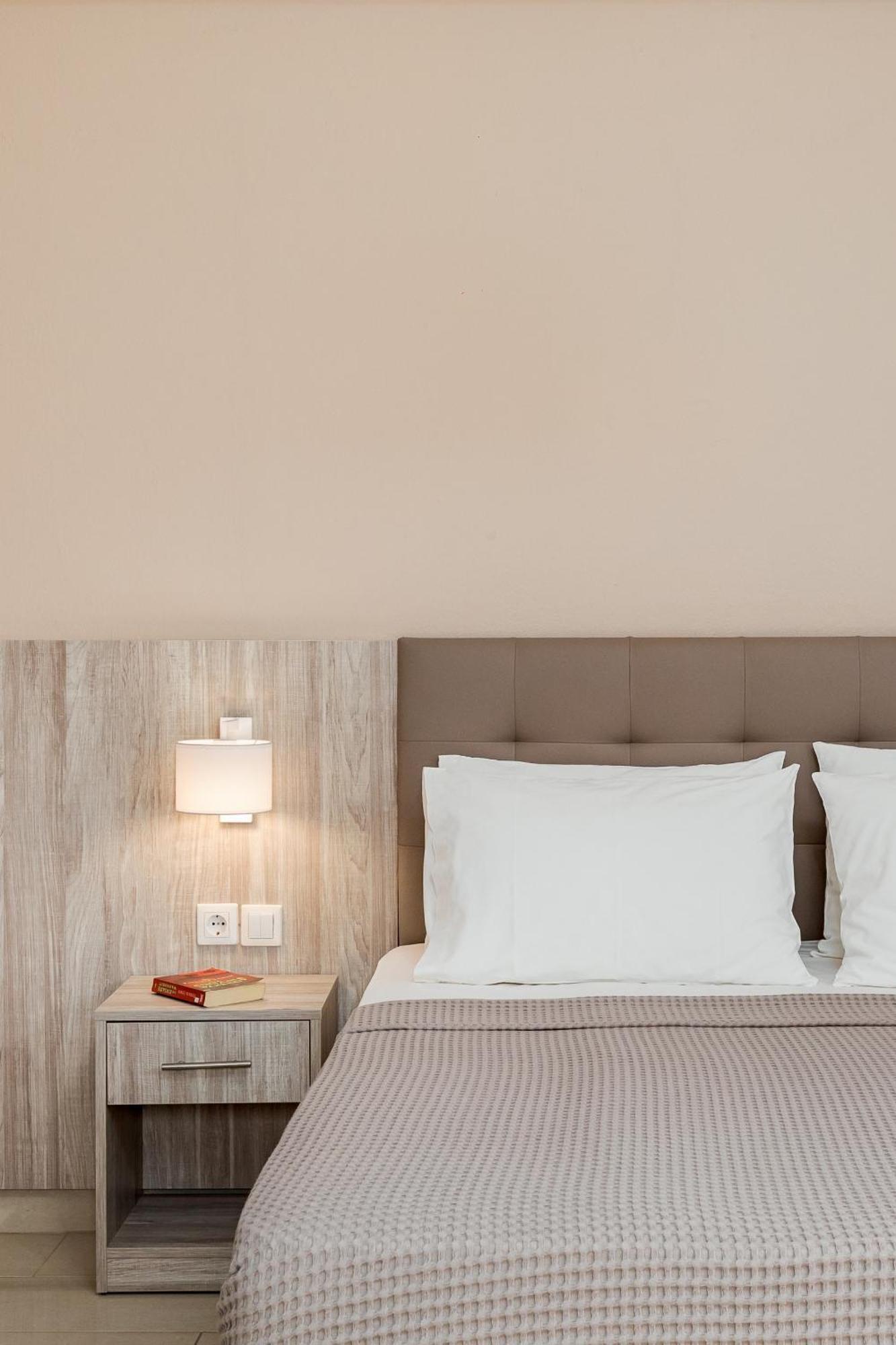 Hotel Grekas Neoi Poroi Bagian luar foto